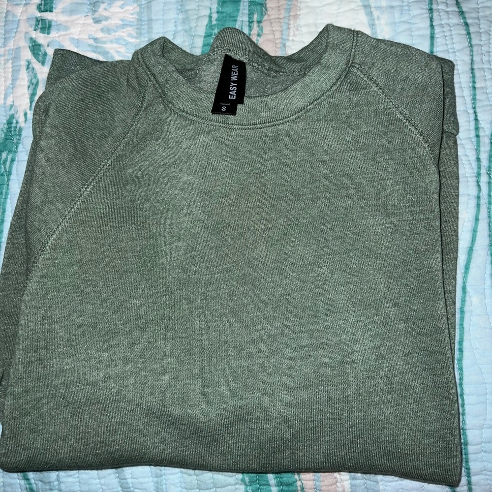 Plain and simple green cozy crewneck